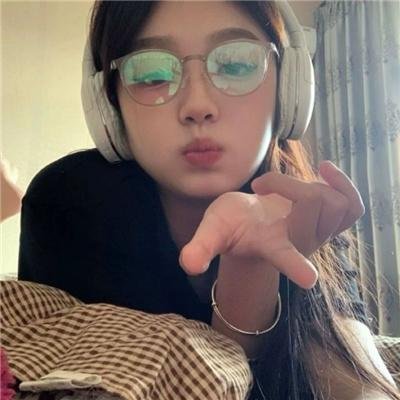 同一屋檐下